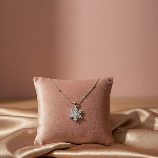 Collana Fiocco di Neve con Cristalli – Winter Crystal Necklace  Hanami Secrets